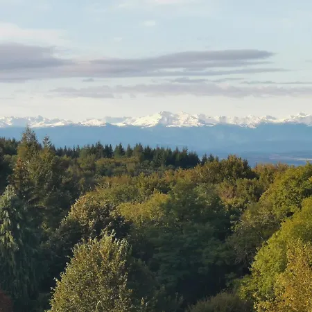 Les Houstalous ベッド・アンド・ブレックファスト *