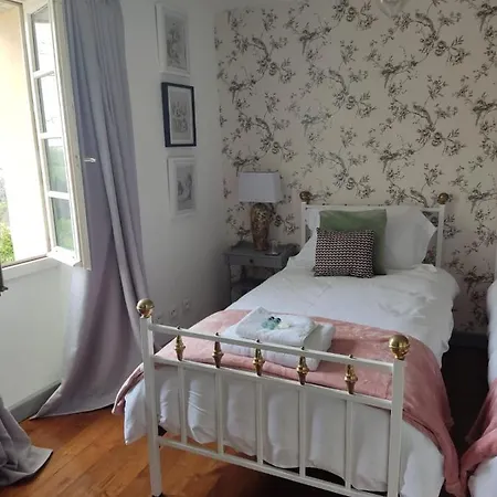 Bed & Breakfast Les Houstalous